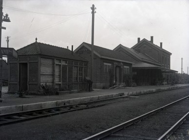 Leuze-Longchampsd - SNCB Z06517C.jpg